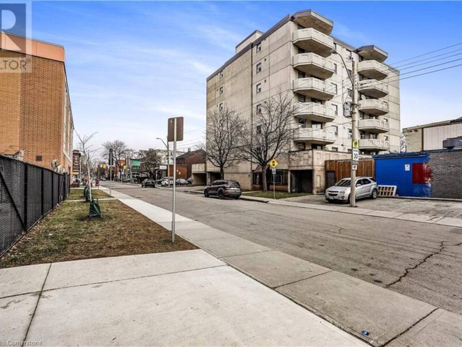 21 EAST Avenue S Unit# 702, Hamilton, Ontario L8N 2T3