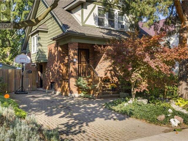 74 HYDE PARK Avenue Hamilton Ontario, L8P 4M7