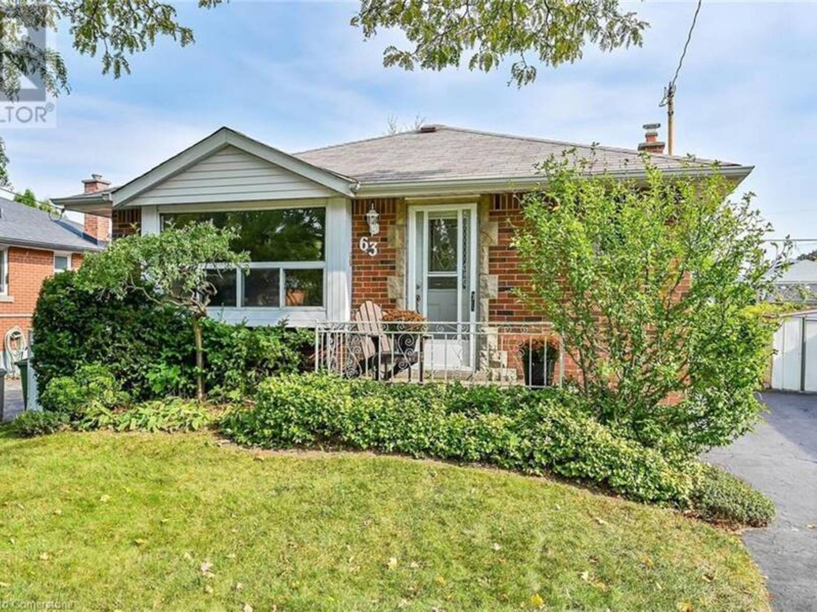 63 FERNWOOD Crescent, Hamilton, Ontario L8T 3L2