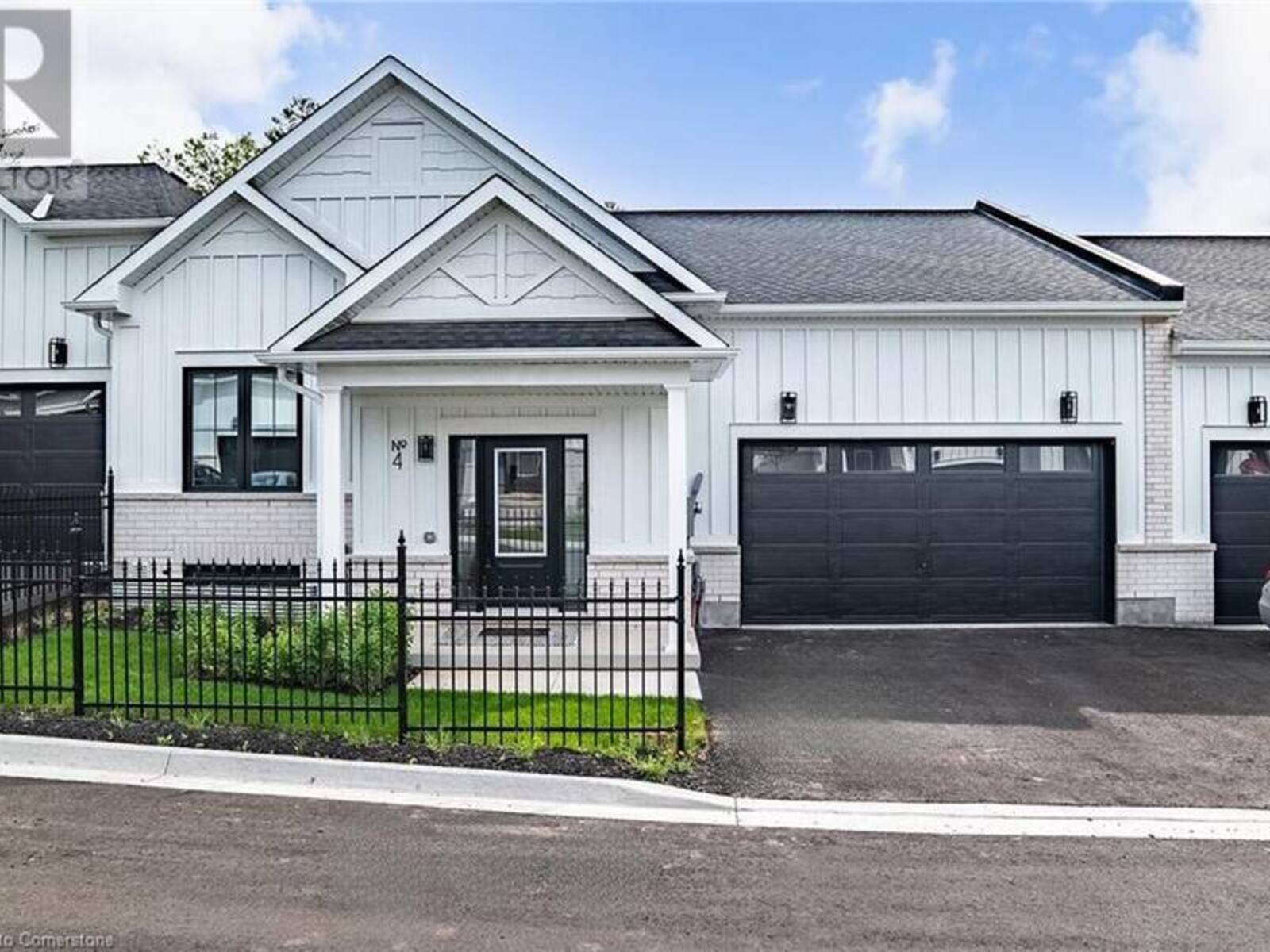 4 SANTA BARBARA Lane, Georgetown, Ontario L7G 0P7