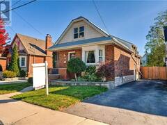 97 KNYVET Avenue Hamilton Ontario, L9A 3J6