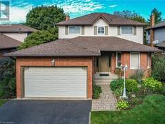 15 SUMNER Crescent Grimsby Ontario, L3M 5E2