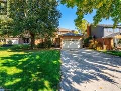 305 WOODLAND Drive Ancaster Ontario, L9G 4A1