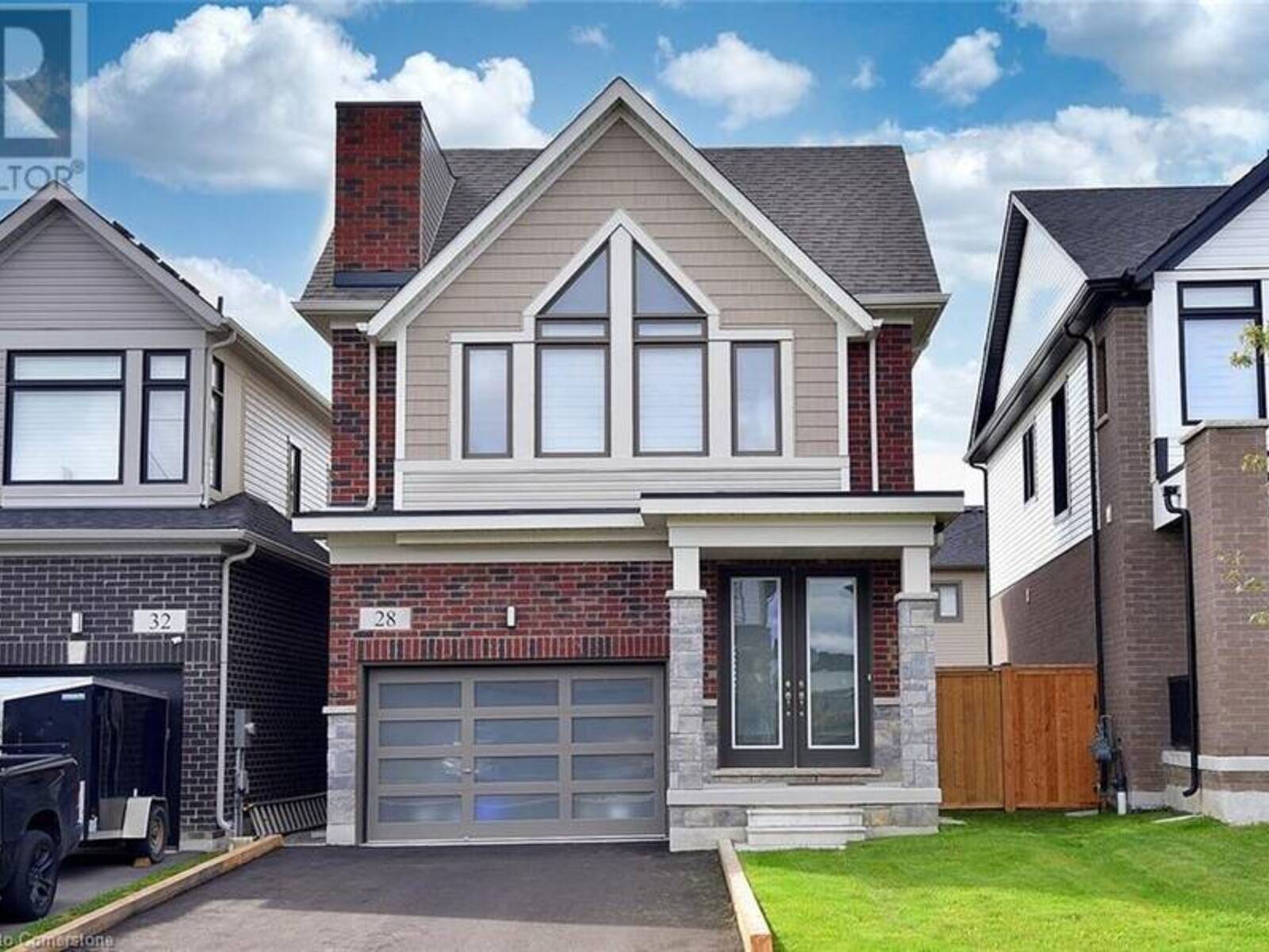 28 FAIREY Crescent, Mount Hope, Ontario L0R 1W0