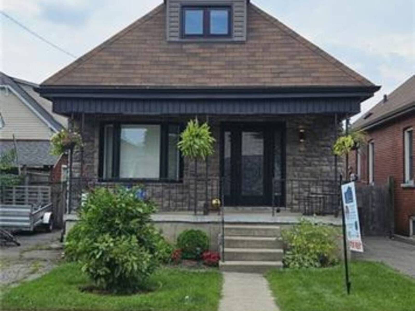 65 TUXEDO Avenue N, Hamilton, Ontario L8H 4P6