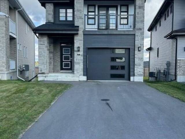 7 ERIE Court Amherstview Ontario, K0H 1G0