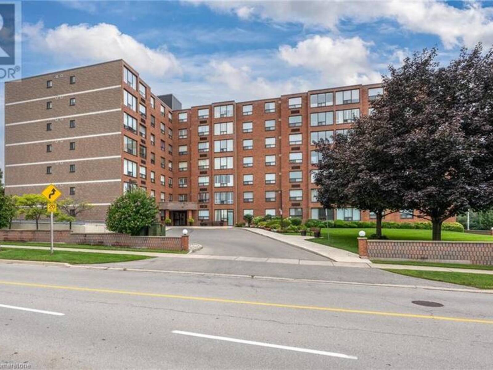 99 DONN Avenue Unit# 104, Stoney Creek, Ontario L8G 5B2