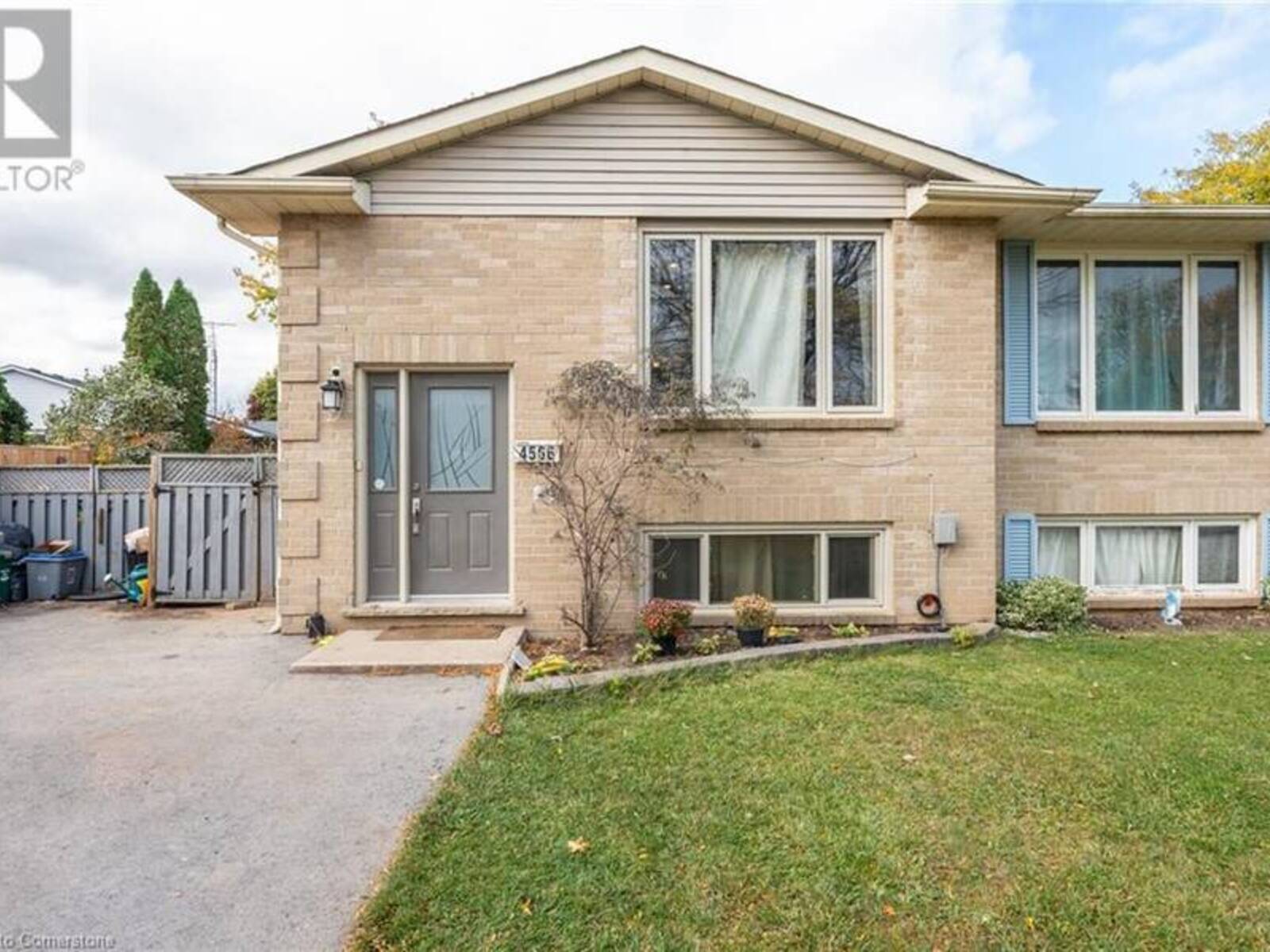 4566 LEAWOOD Court, Beamsville, Ontario L0R 1B5