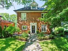 15 FREEMAN Place Hamilton Ontario, L8N 2G6