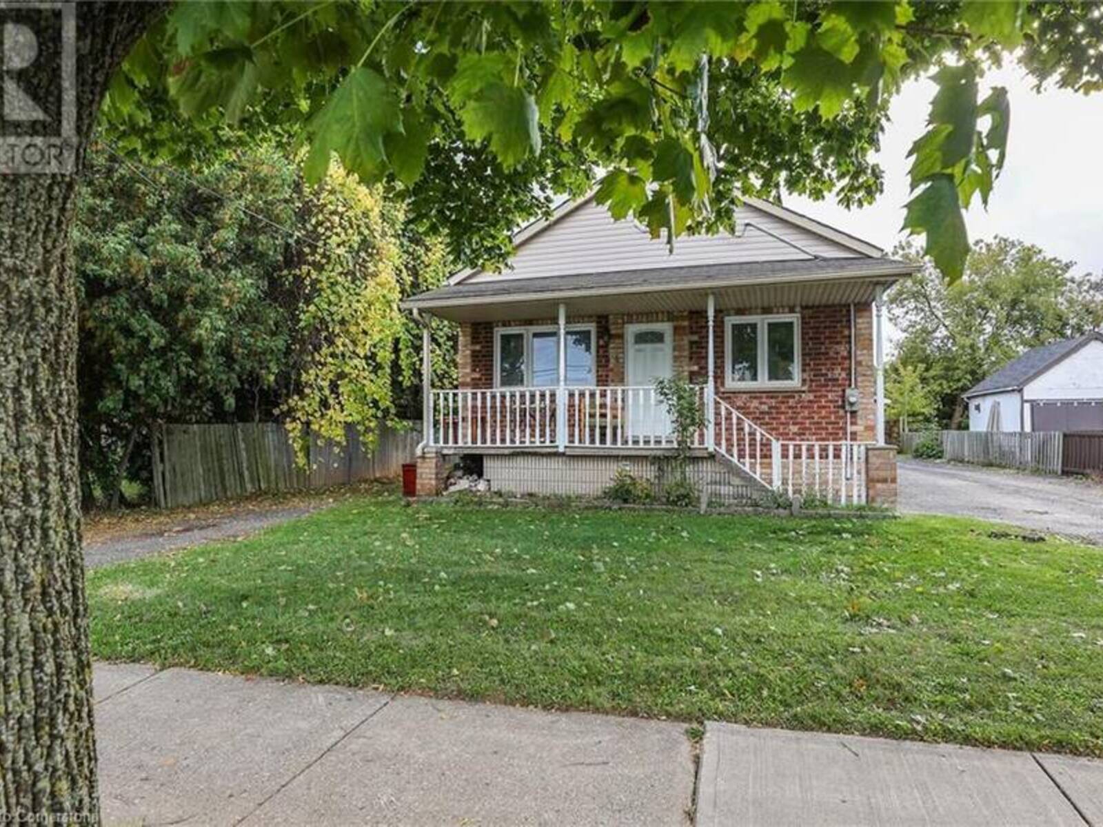 344 BARTON Street, Stoney Creek, Ontario L8E 2K9