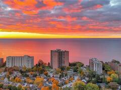 5250 LAKESHORE Road Unit# 1603 Burlington Ontario, L7L 5L2