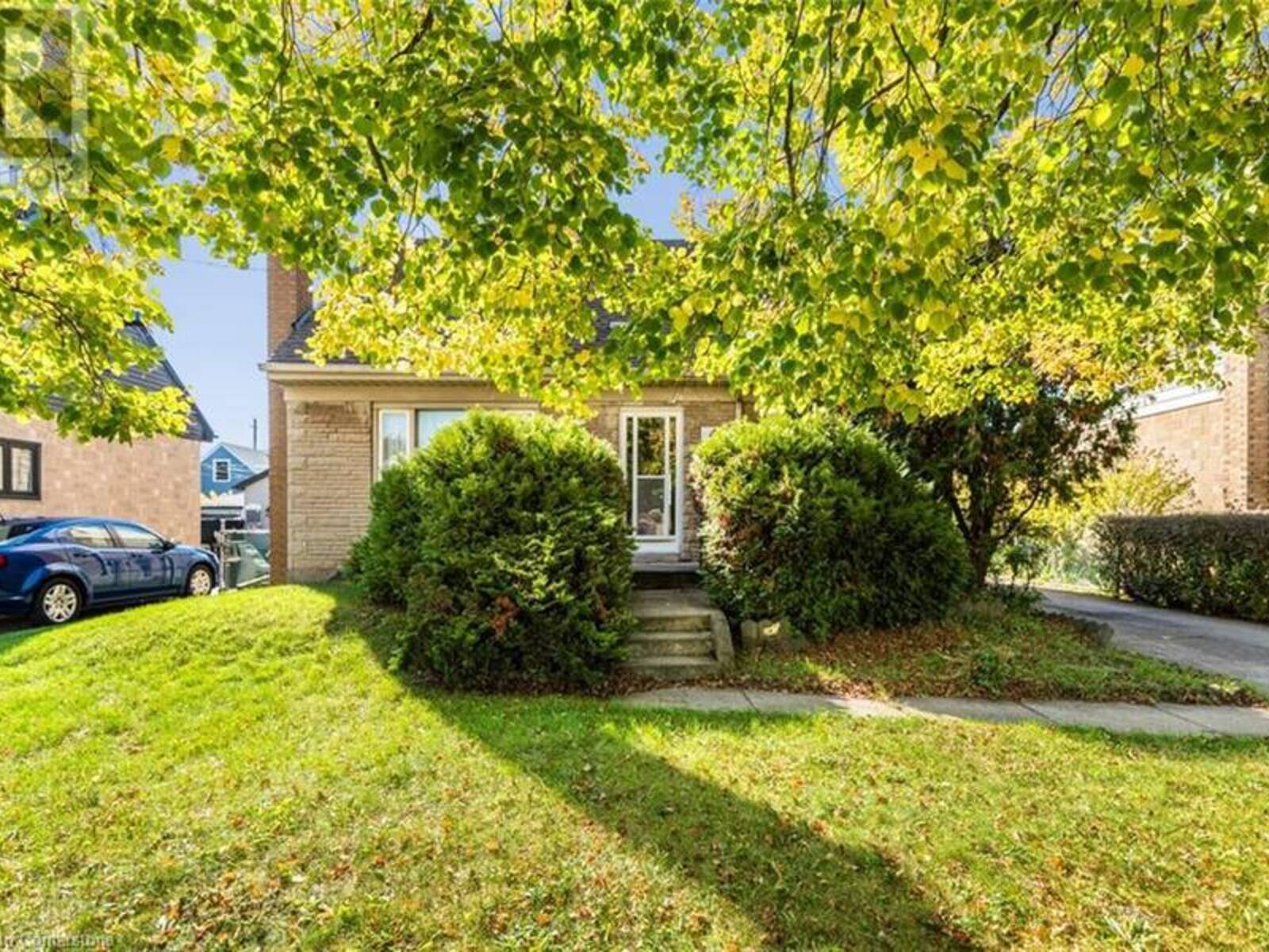 45 SYLVIA Crescent, Hamilton, Ontario L8K 2B1