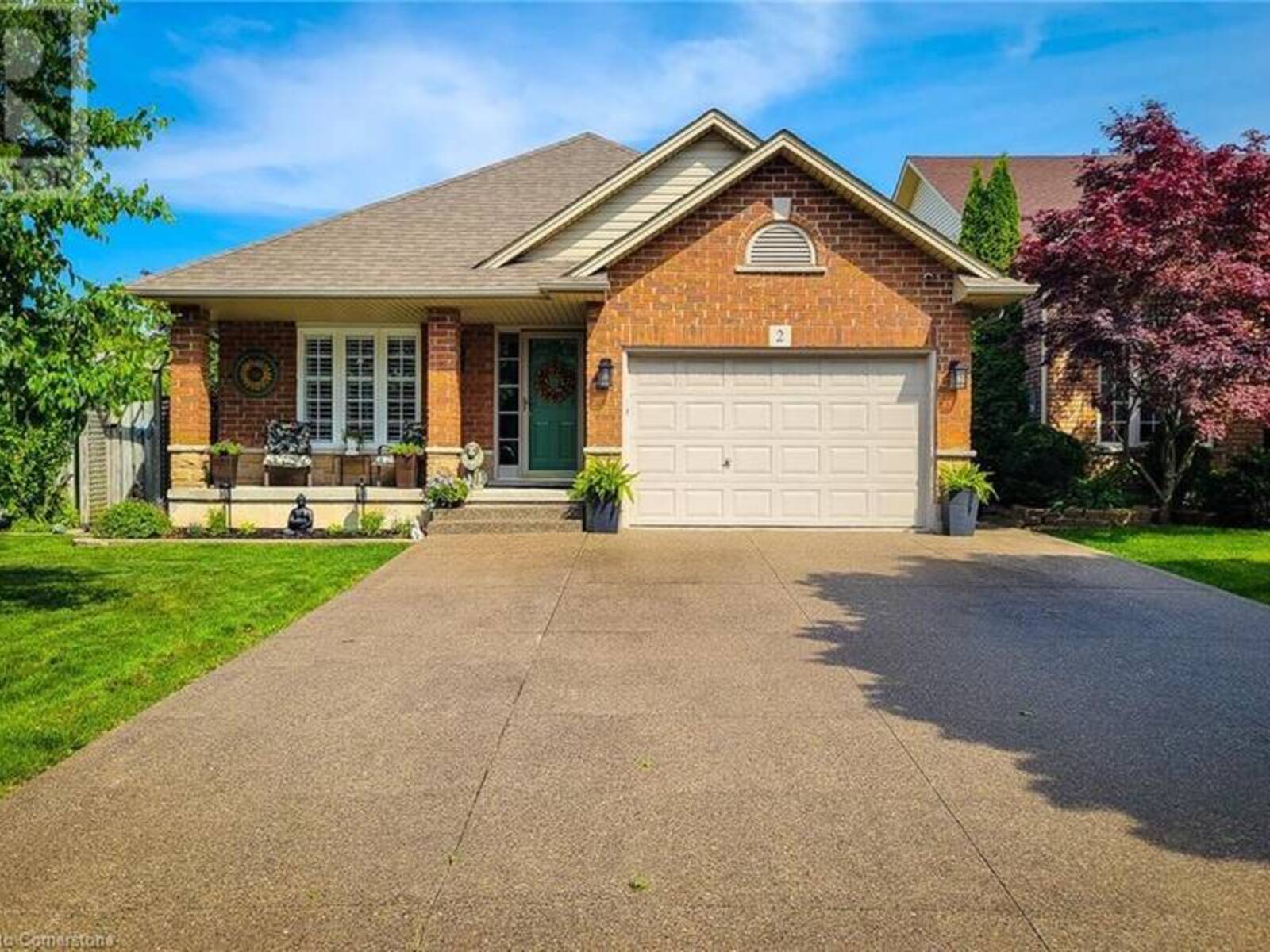 2 HAMPSHIRE Place, Stoney Creek, Ontario L8J 3W9