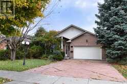 282 WINTERBERRY Drive | Stoney Creek Ontario | Slide Image Two