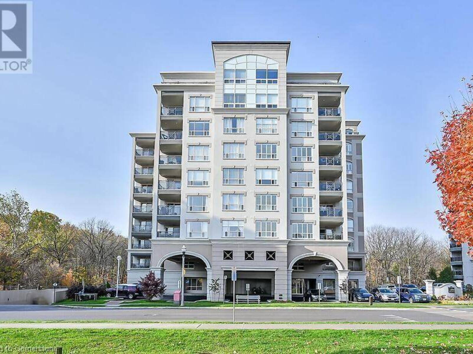 3000 CREEKSIDE Drive Unit# 601, Dundas, Ontario L9H 7S8