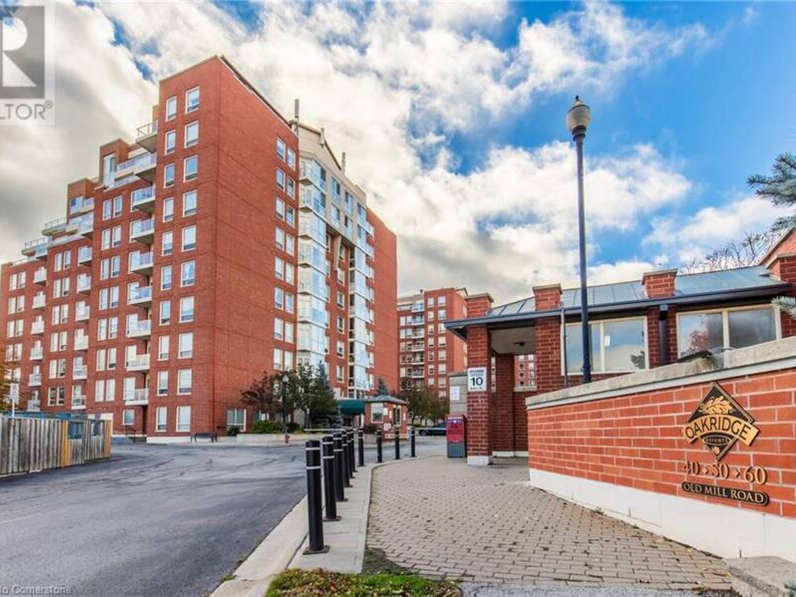 50 OLD MILL Road Unit# GLA5, Oakville, Ontario L6J 7W1