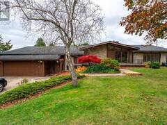 60 ATKINSON Boulevard Dundas Ontario, L9H 7A7