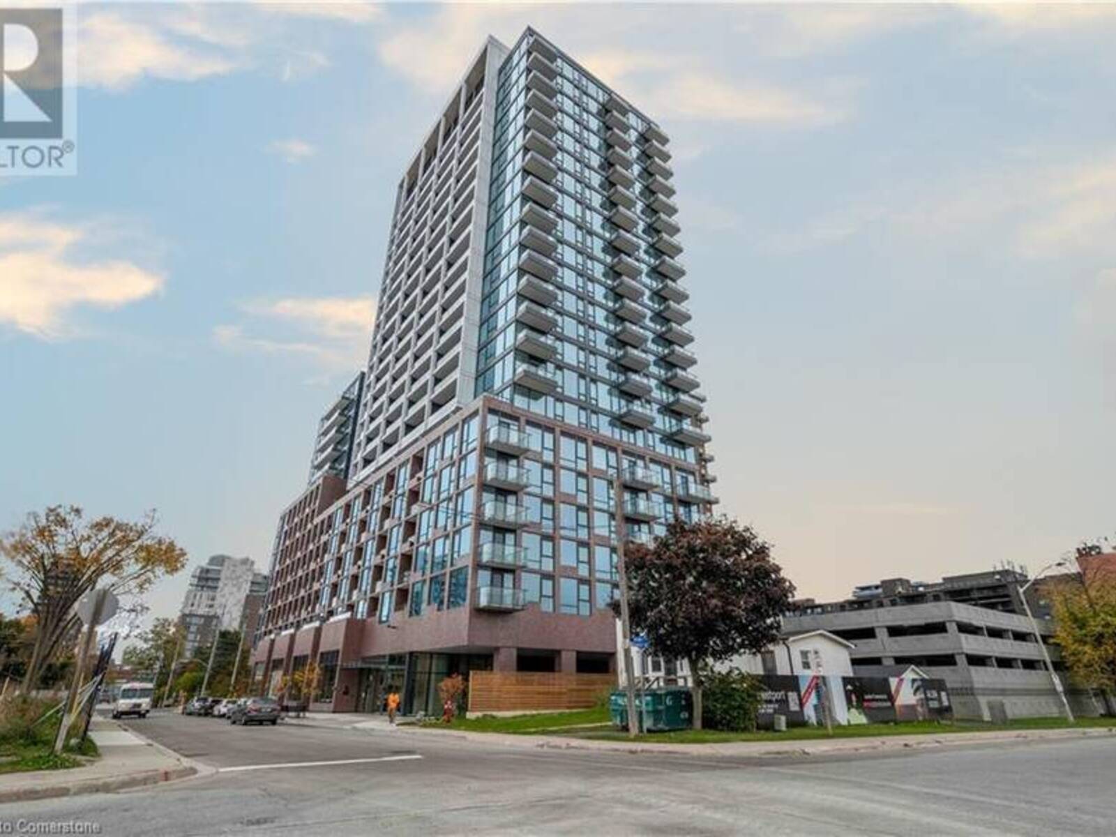 28 ANN Street Unit# 309, Mississauga, Ontario L5G 0E1