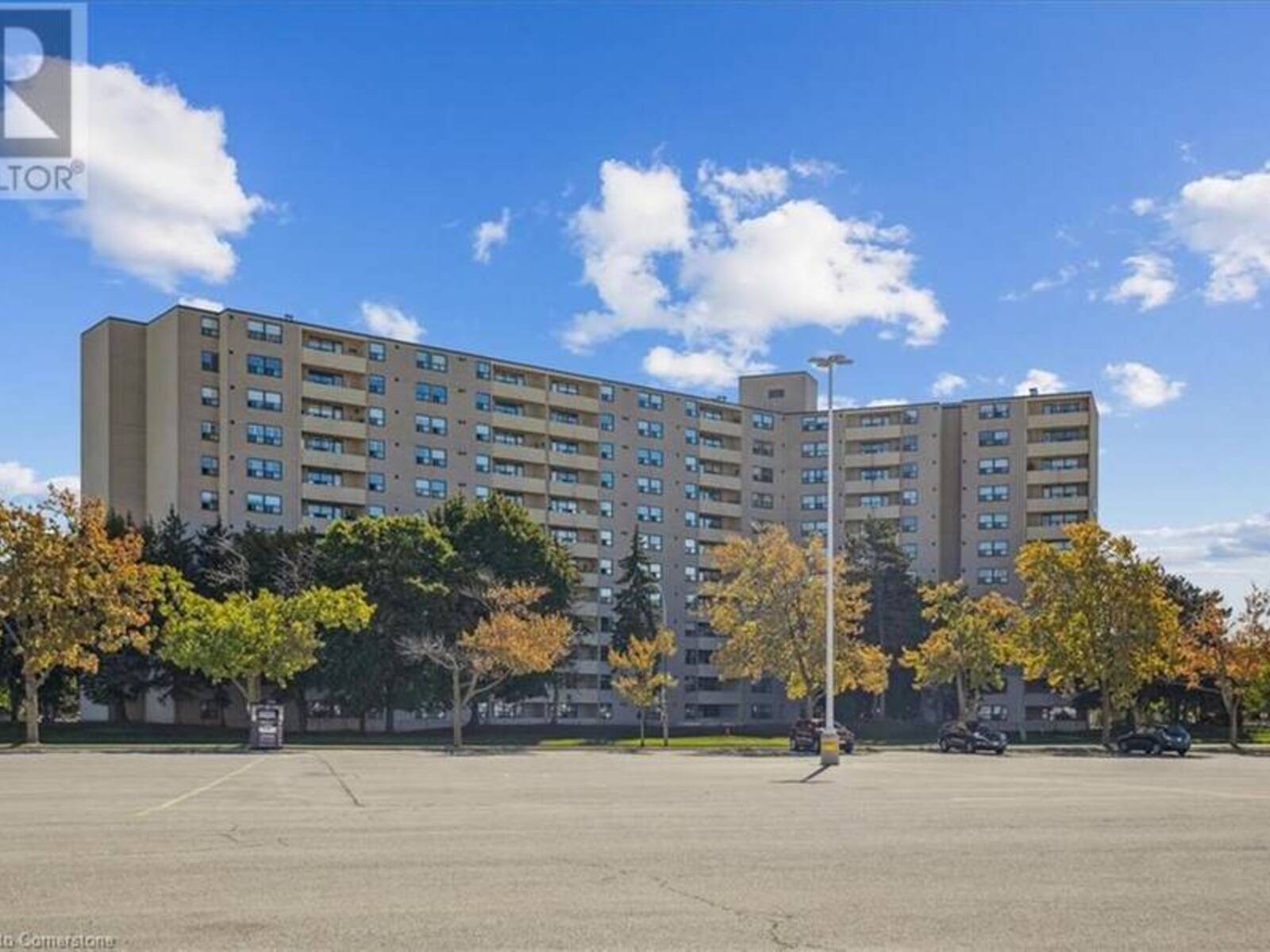 700 DYNES Road Unit# 206, Burlington, Ontario L7N 3M2