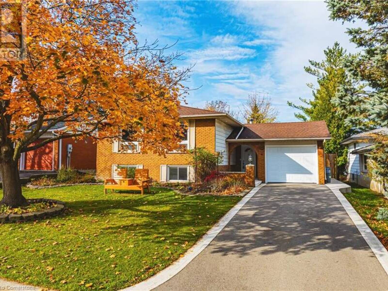 81 SKYLINE Drive, Dundas, Ontario L9H 3S3