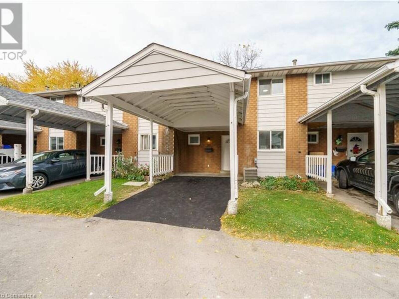 125 LIMERIDGE Road W Unit# 20, Hamilton, Ontario L9C 2V3