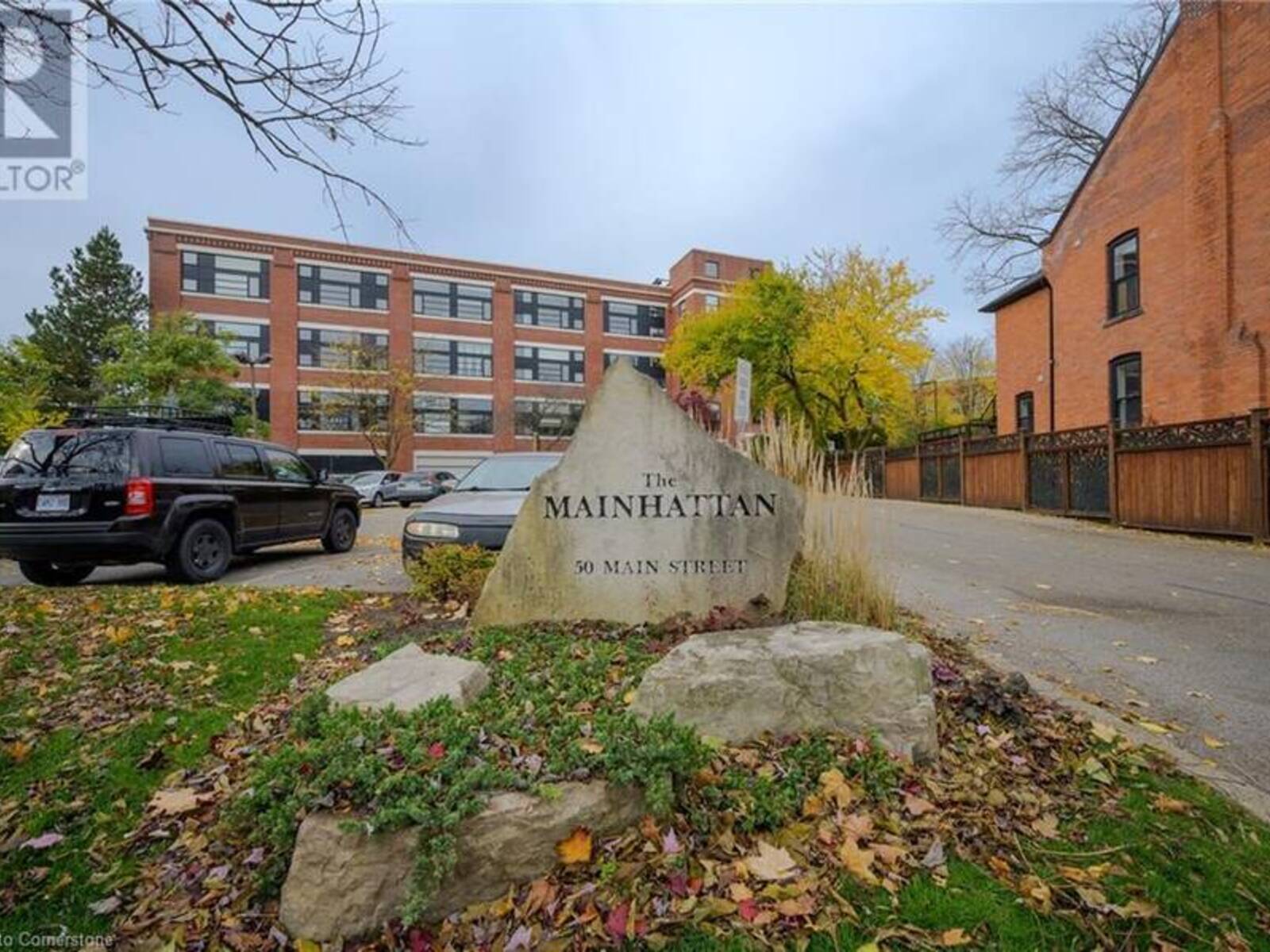 50 MAIN Street Unit# 403, Dundas, Ontario L9H 6P8