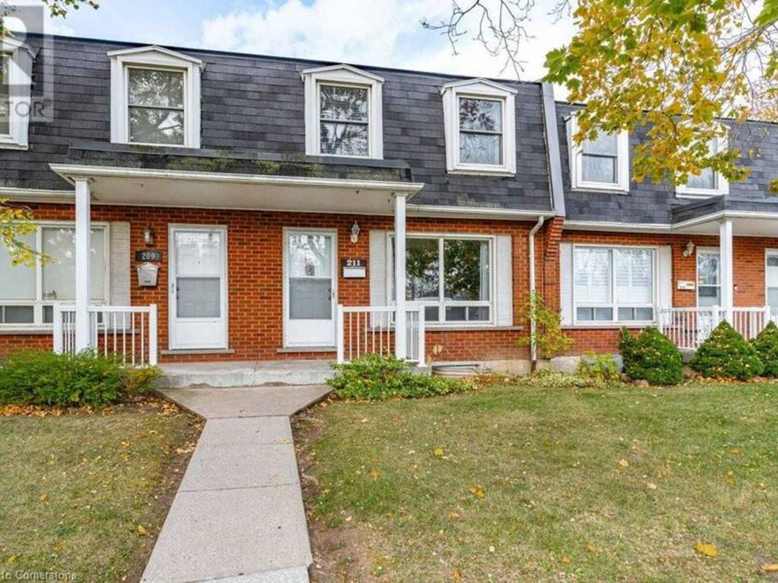 211 LAKE Avenue N, Hamilton, Ontario L8E 1H6