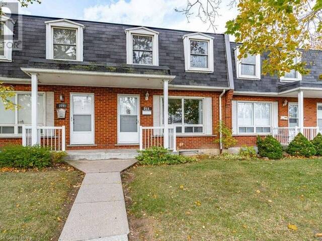 211 LAKE Avenue N Hamilton Ontario, L8E 1H6