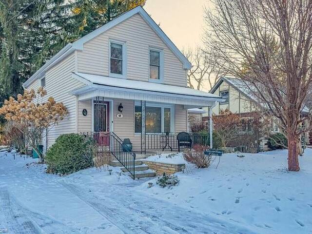 5 ROWANWOOD Avenue Dundas Ontario, L9H 4C9