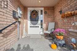 37 WILLOW Lane | Grimsby Ontario | Slide Image Eight