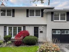 58 HILLCREST Avenue Hamilton Ontario, L8P 2W9