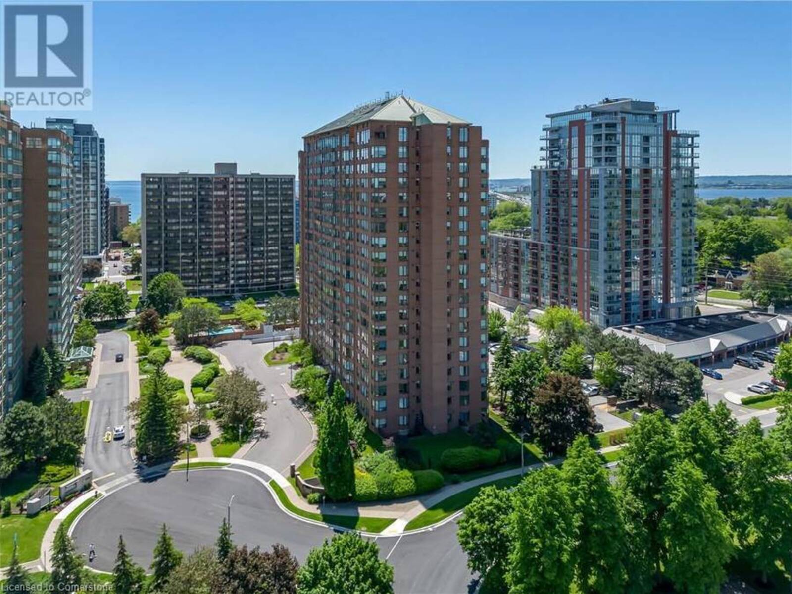 1270 MAPLE CROSSING Boulevard Unit# 1702, Burlington, Ontario L7S 2J3