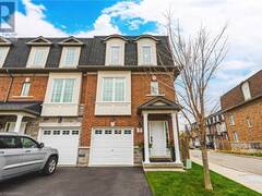 2220 QUEENSWAY Drive Unit# 4 Burlington Ontario, L7R 0E7