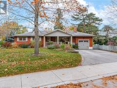 2182 CLARENDON PARK Drive Burlington Ontario, L7R 1X1