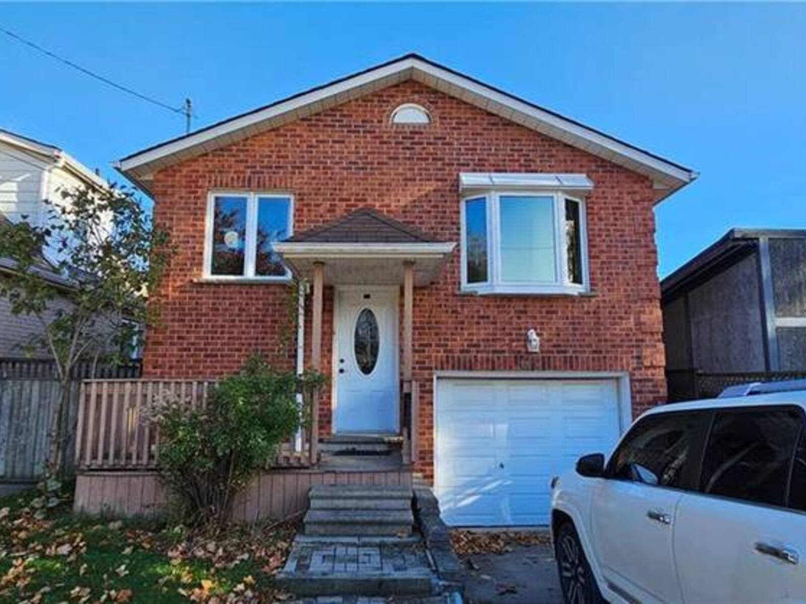 61 EAST 26TH Street, Hamilton, Ontario L8V 3C3