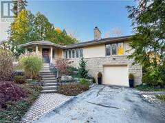 851 MEWBURN Road Hamilton Ontario, L9G 3E4