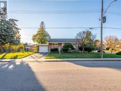 130 KINGS FOREST Drive Hamilton Ontario, L8T 4K1