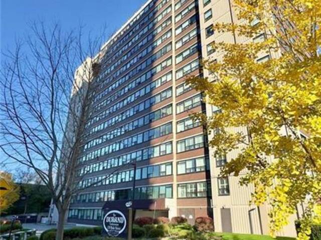 120 DUKE Street Unit# 1602 Hamilton Ontario, L8P 4T1 - 2 Bedrooms Condo For Sale