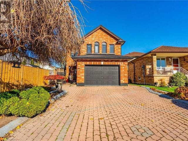 138 BEAVERBROOK Avenue Hamilton Ontario, L8W 3T2