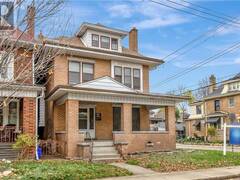 76 SPADINA Avenue Hamilton Ontario, L8M 2X3