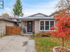 51 MONTEAGLE Court Hamilton Ontario, L9C 6Y1