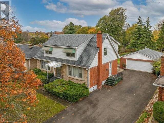 25 SUNNING HILL Avenue Hamilton Ontario, L8T 1B3