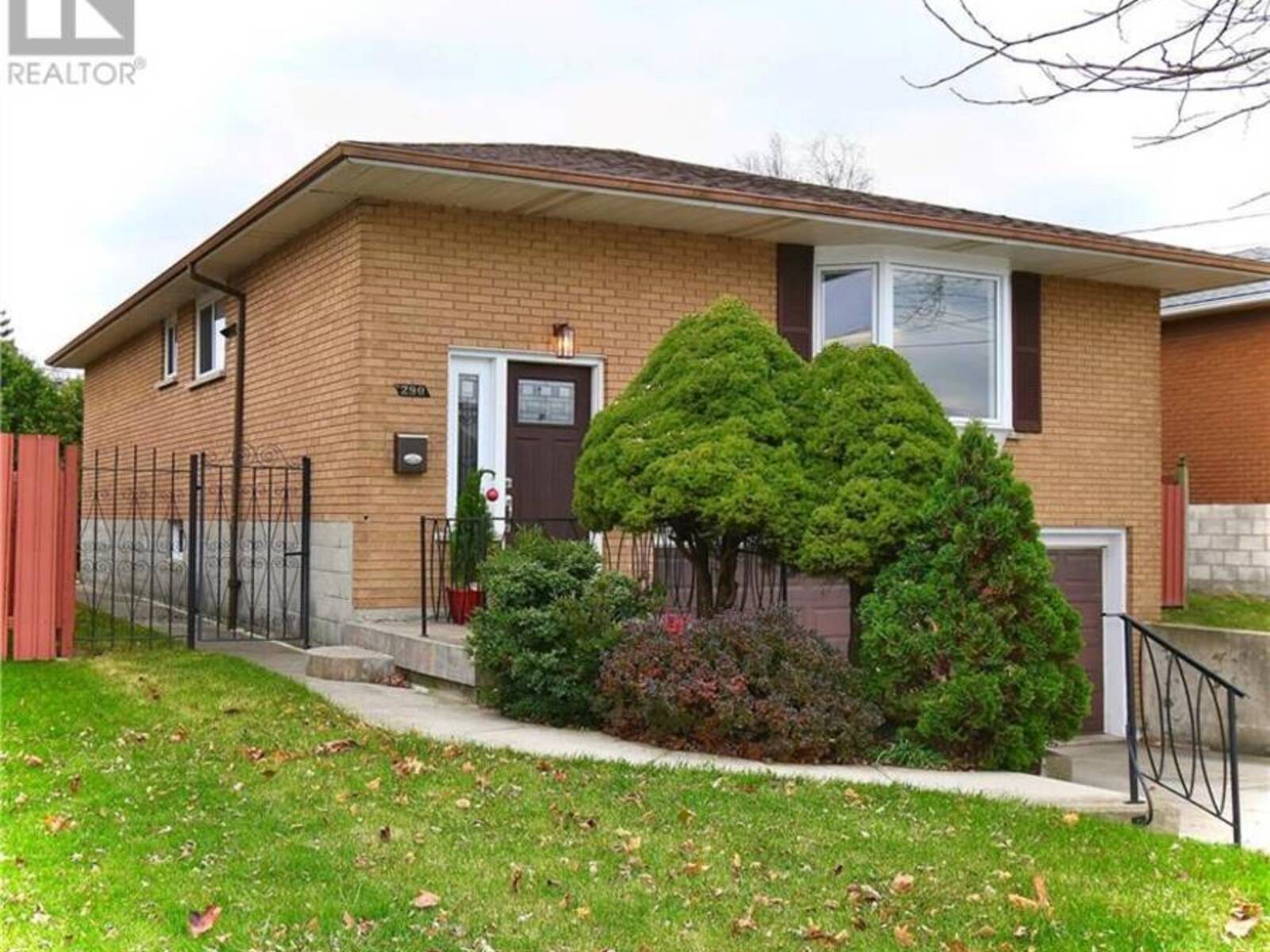 290 CARSON Drive, Hamilton, Ontario L8T 2X7