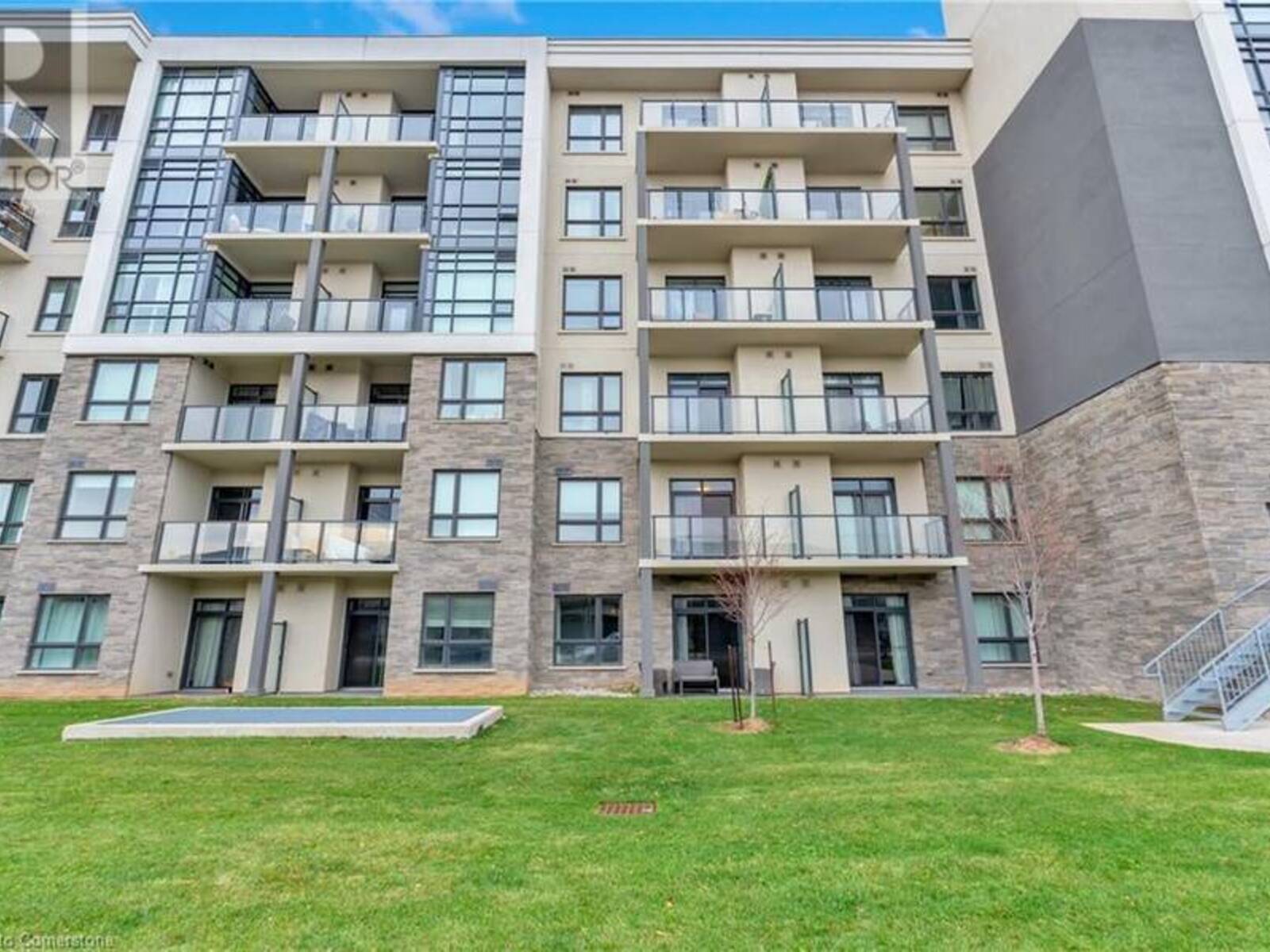 101 SHOREVIEW Place Unit# 212, Stoney Creek, Ontario L8E 0K2