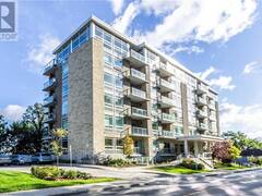 479 CHARLTON Avenue E Unit# 404 Hamilton Ontario, L8N 0B4