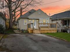 15 VERDUN Avenue St. Catharines Ontario, L2N 5L8