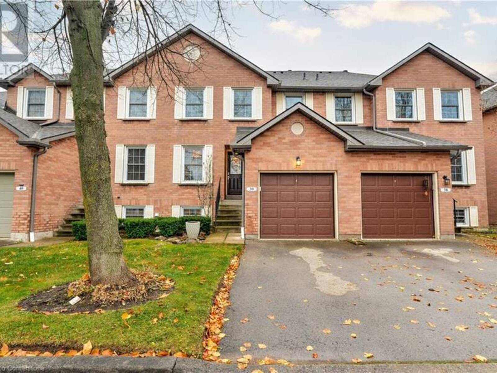 2935 HEADON FOREST Drive Unit# 39, Burlington, Ontario L7M 3Z7