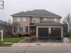 46 HAWKSWOOD Trail Hamilton Ontario, L9B 2P4