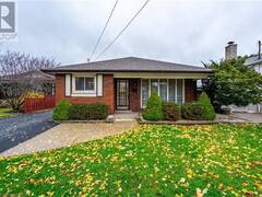 2 CROYDON Court Hamilton Ontario, L8T 2W1