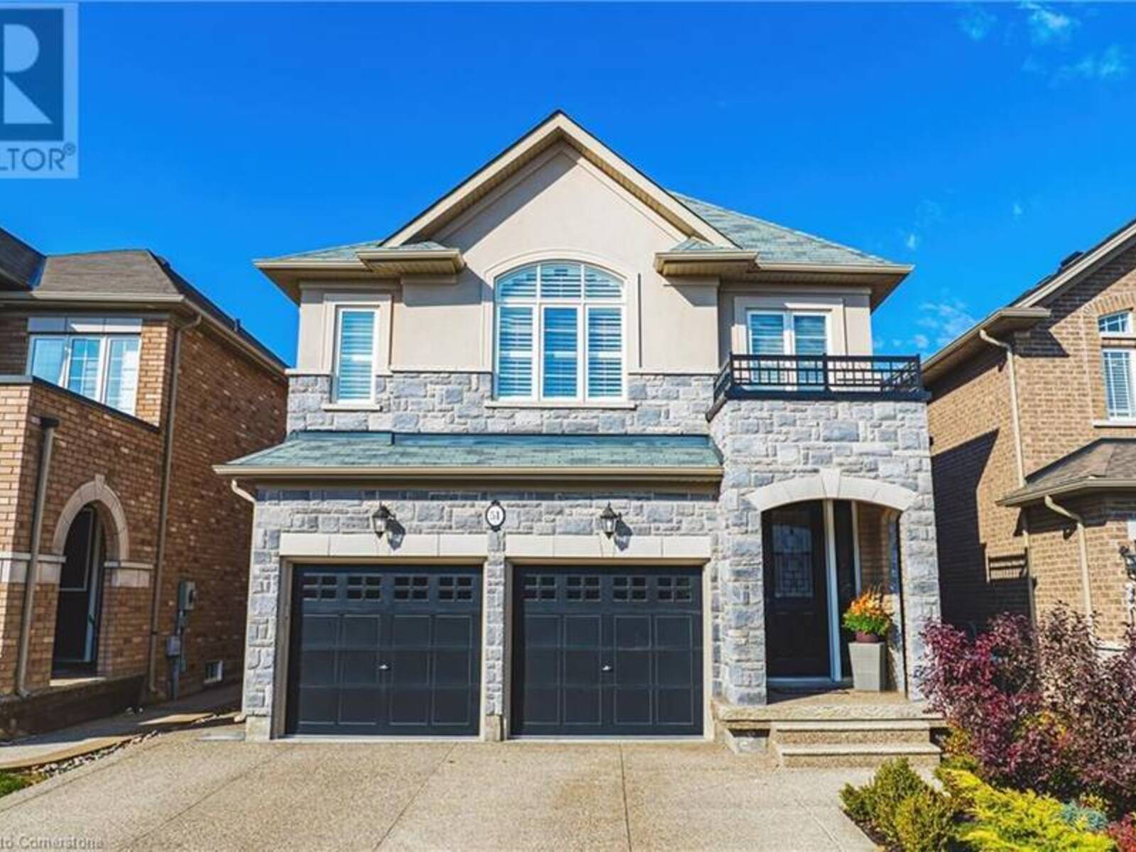 51 NARBONNE Crescent, Stoney Creek, Ontario L8J 0J7